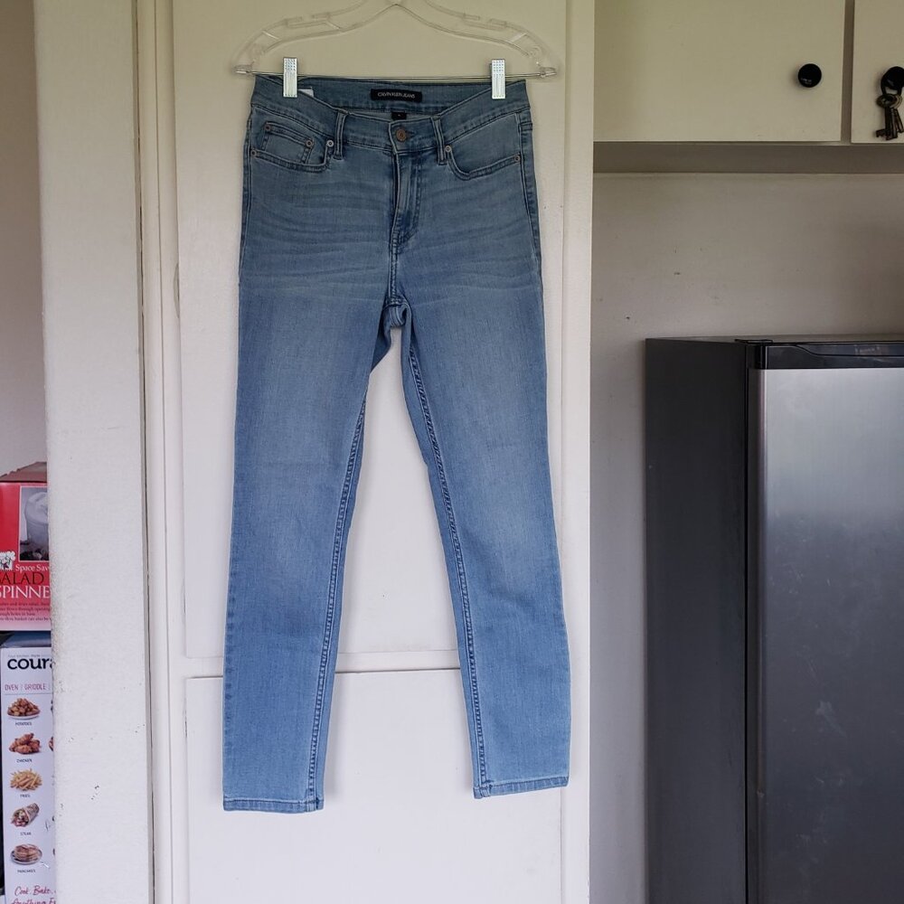 Calvin Klien Jeans Light Wash Size 26